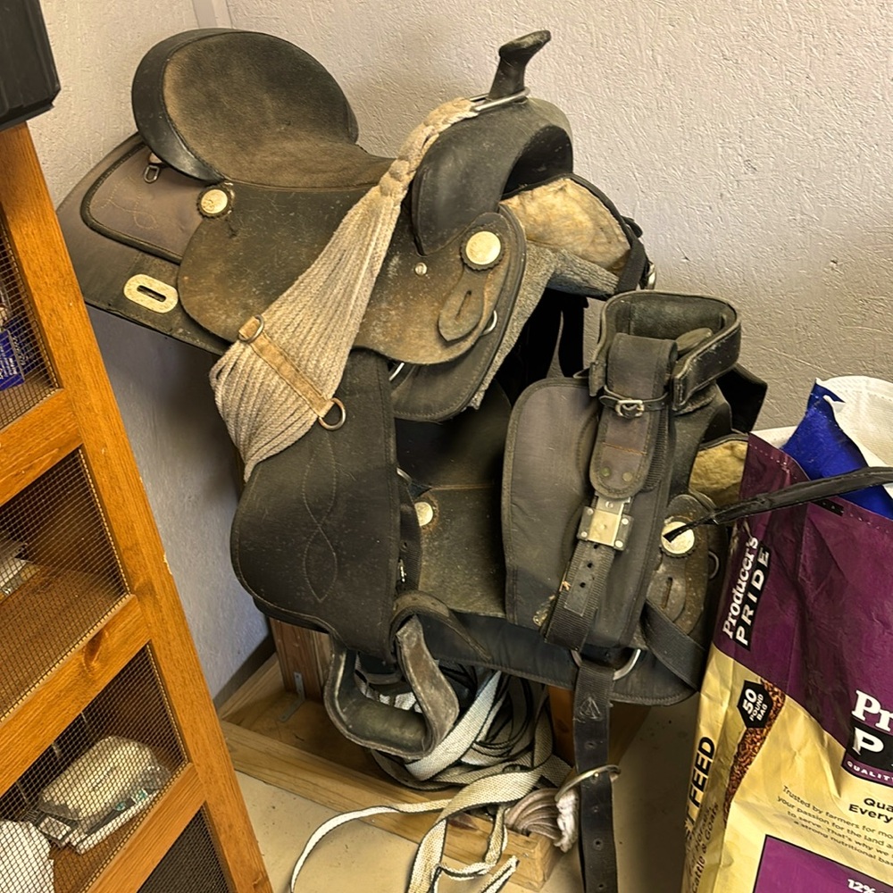 Western saddles
